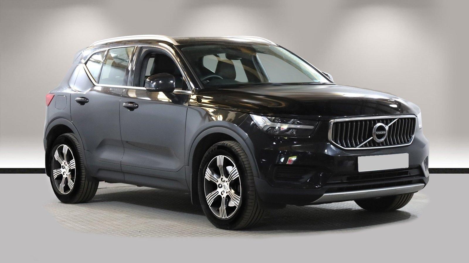 Volvo XC40 2.0 B4P Inscription 5dr AWD Auto thumbnail